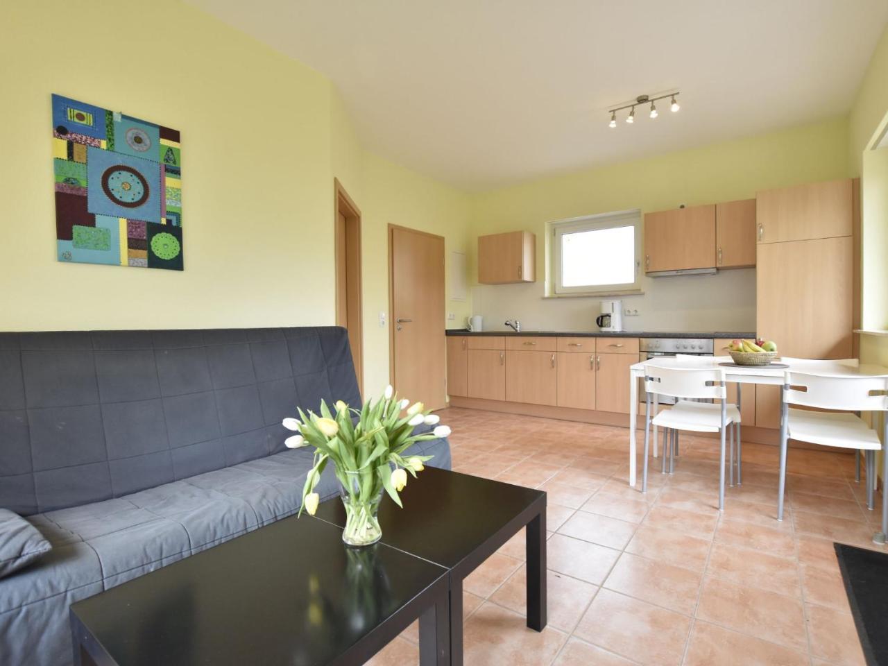 Peaceful Apartment In Zierow With Terrace エクステリア 写真