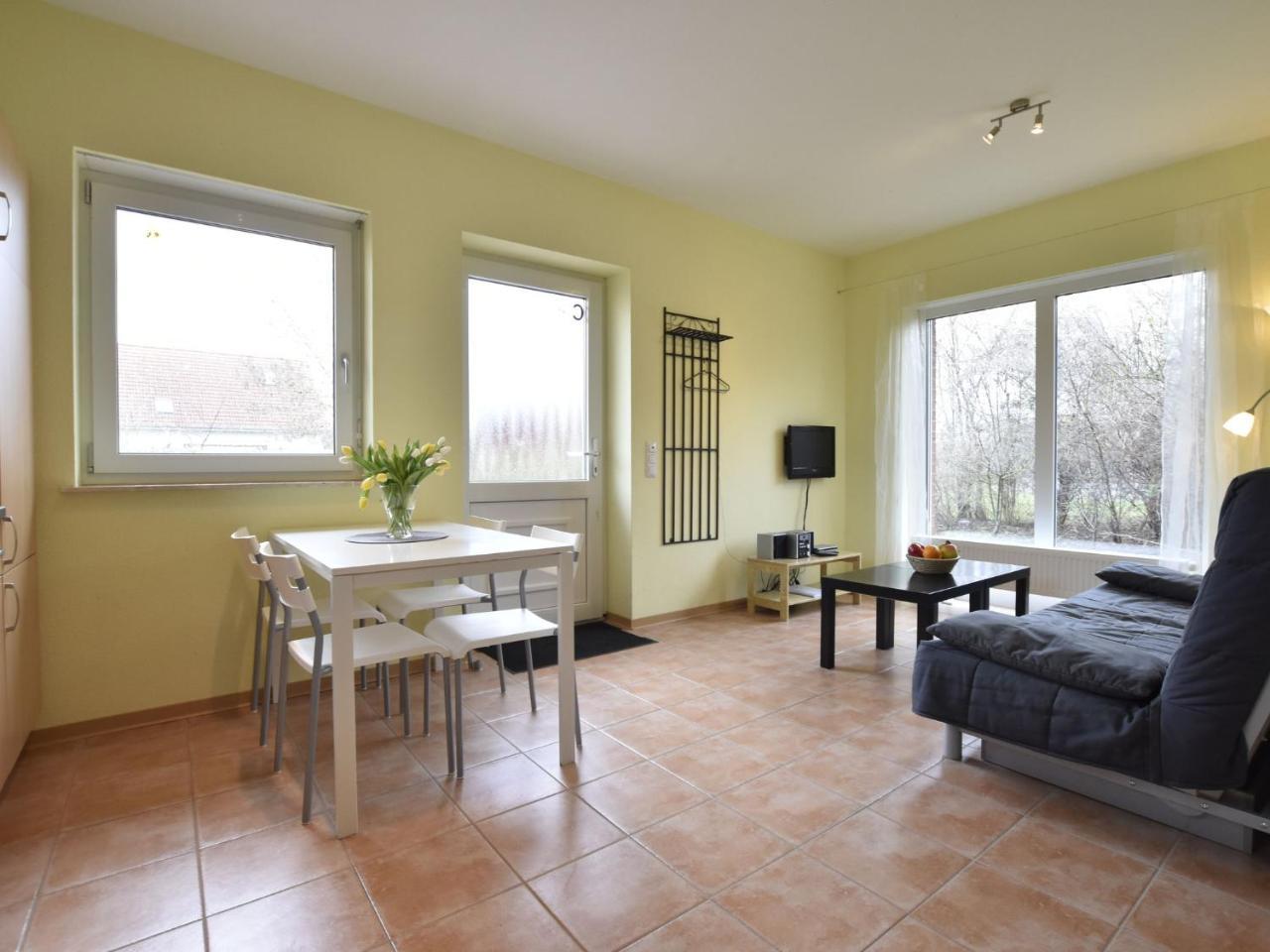 Peaceful Apartment In Zierow With Terrace エクステリア 写真